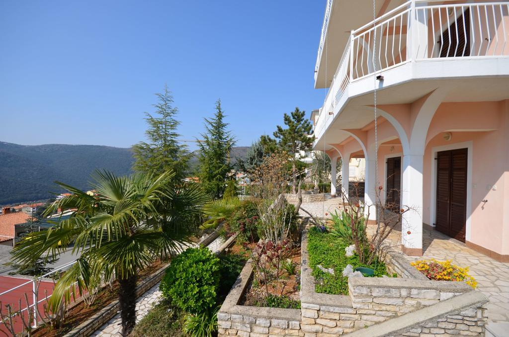 Apartments Slavica Rabac Kültér fotó