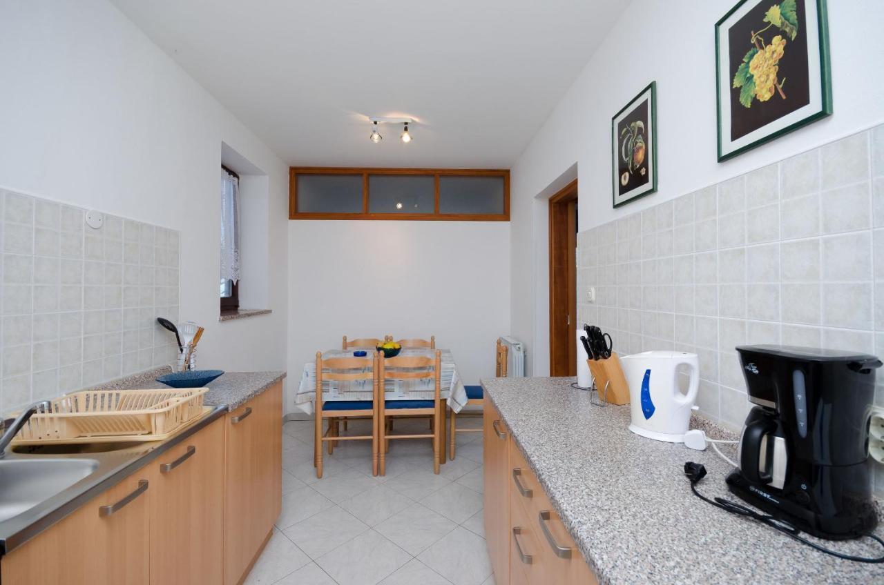 Apartments Slavica Rabac Kültér fotó